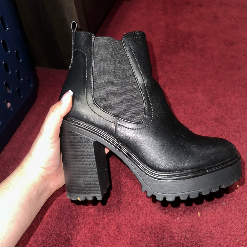 Ankle booties